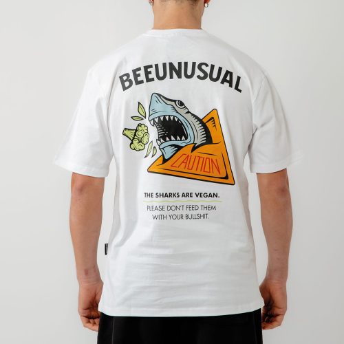Bee Unusual ”The Sharks Are Vegan” Relaxed T-shirt White
