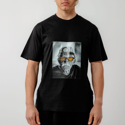 Bee Unusual ”Il Capitano” Relaxed T-shirt Black